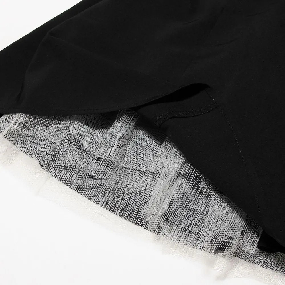 Robe courte noire bustier à bretelles fines – Image 6